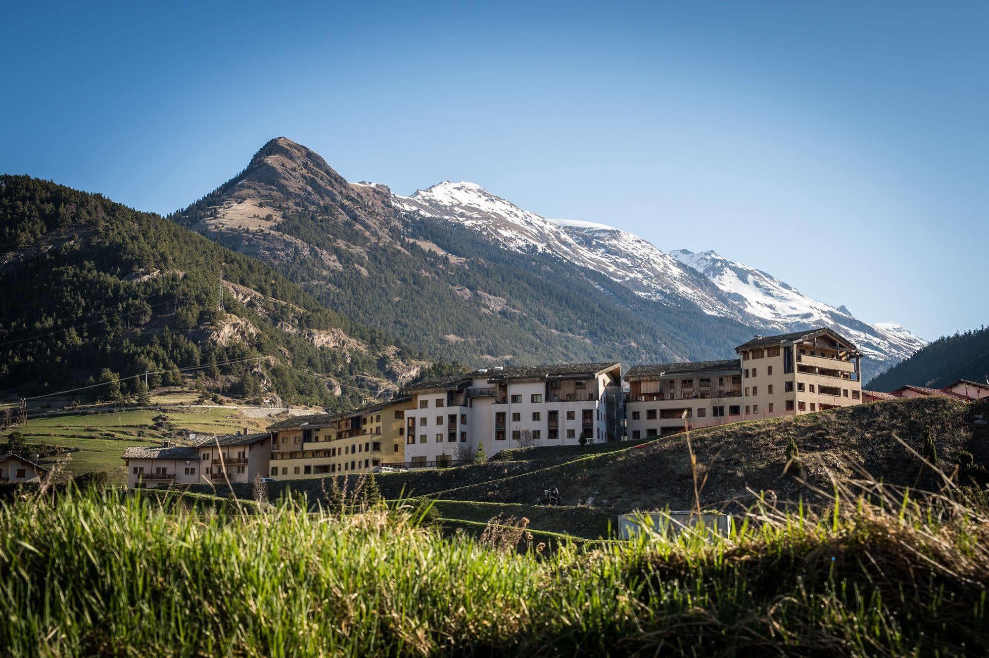 Hotel Residence Les Terrasses Val Cenis Bagian luar foto